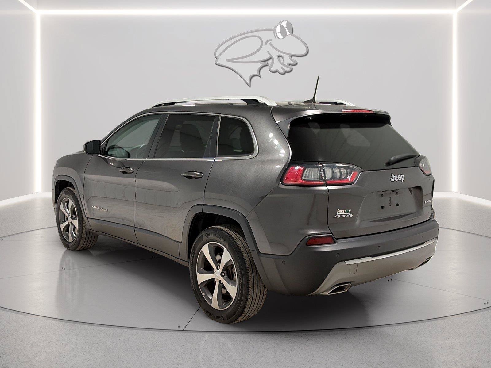 Used 2021 Jeep Cherokee Limited AWD/4WD image 3