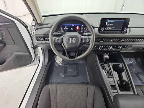 Used 2024 Honda Accord EX image 19