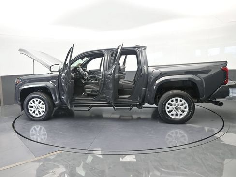 Used 2024 Toyota Tacoma SR5 RWD image 72