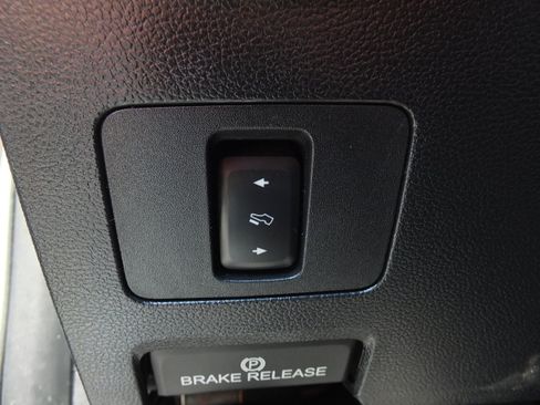 Used 2019 Ford F250 Lariat w/ Chrome Package AWD/4WD image 19