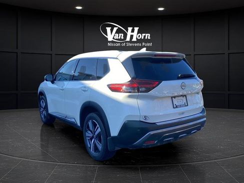 Used 2023 Nissan Rogue SL AWD/4WD image 3