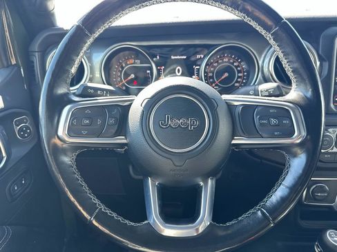 Used 2022 Jeep Wrangler Unlimited Sahara w/ LED Lighting Group AWD/4WD image 20