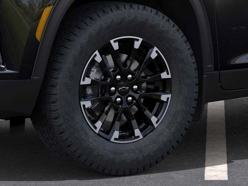 New 2026 Chevrolet Traverse Z71 w/ Driver Confidence Package AWD/4WD image 9