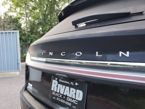 Used 2023 Lincoln Nautilus Reserve image 6