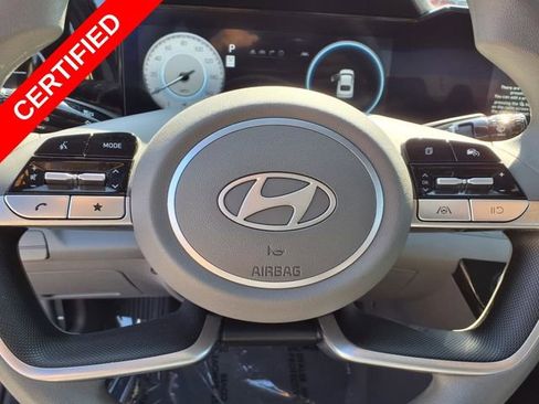 Certified 2024 Hyundai Elantra SEL image 8