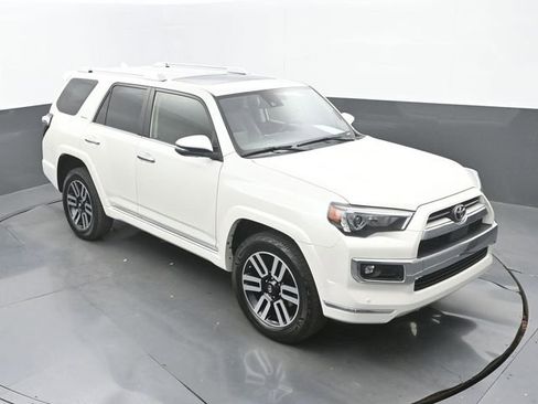 Used 2021 Toyota 4Runner Limited AWD/4WD image 29