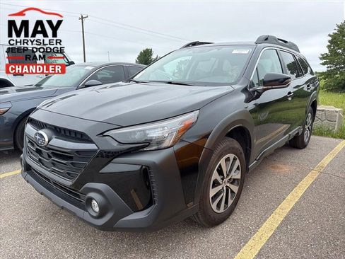 Used 2025 Subaru Outback Premium AWD/4WD image 3