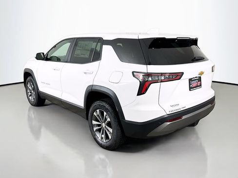 New 2026 Chevrolet Equinox LT w/ Convenience Package II AWD/4WD image 6