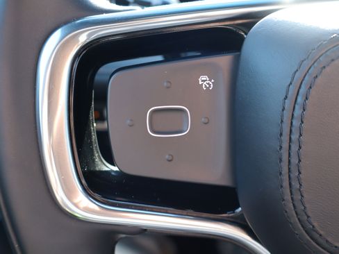 Used 2024 Lincoln Nautilus Reserve w/ Equipment Group 203A image 15