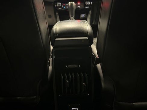 Used 2022 Jeep Compass Latitude image 28