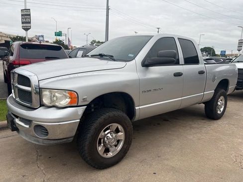 Used 2003 Dodge Ram 2500 Truck ST AWD/4WD image 2