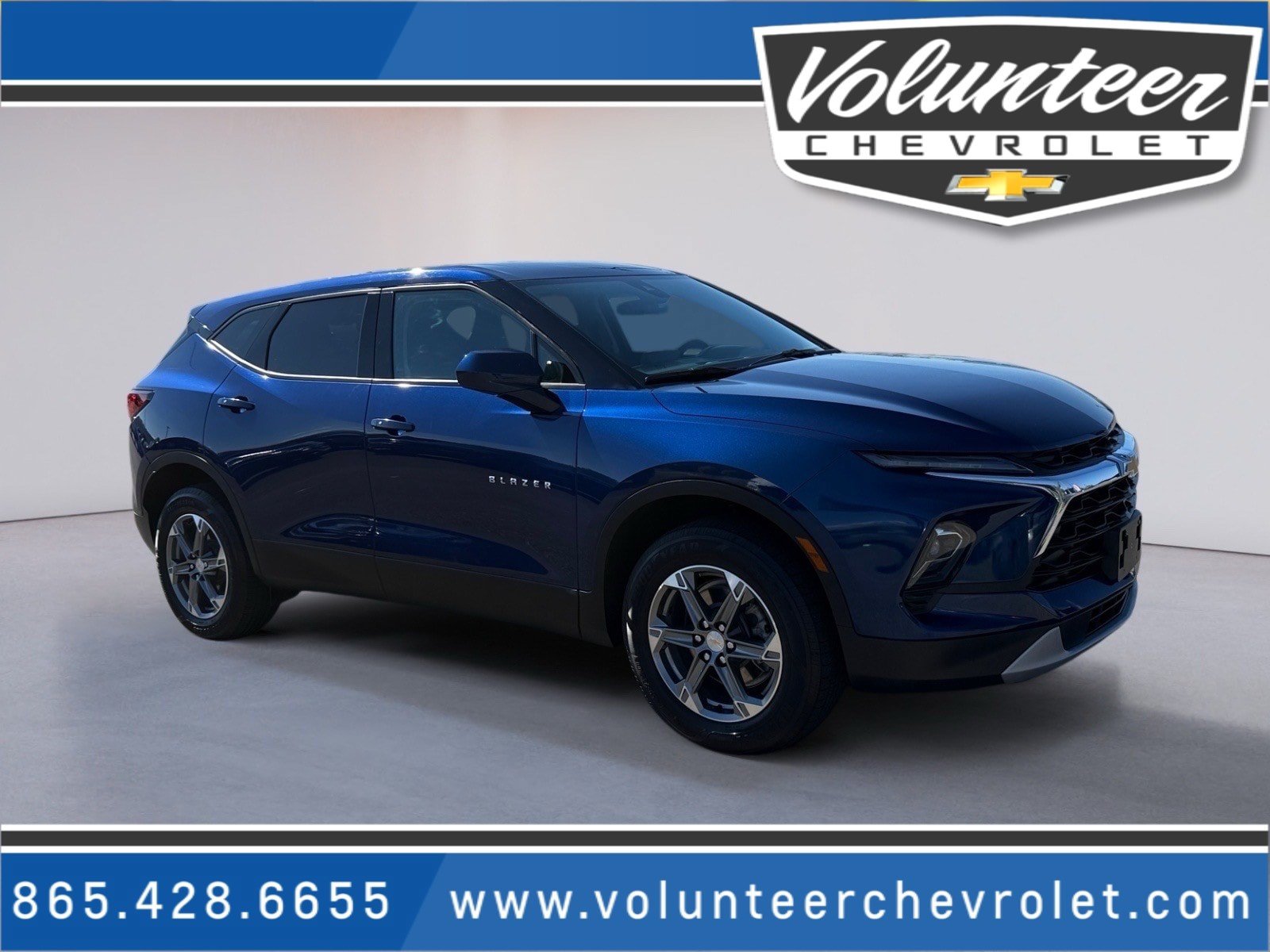 Used 2023 Chevrolet Blazer LT FWD image 1