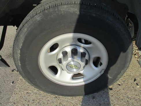 Used 2024 Chevrolet Express 2500 w/ Driver Convenience Package image 27