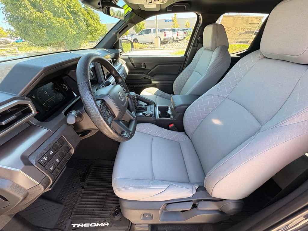 Used 2026 Toyota Tacoma SR5 AWD/4WD image 12