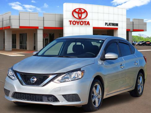 Used 2019 Nissan Sentra S FWD image 2