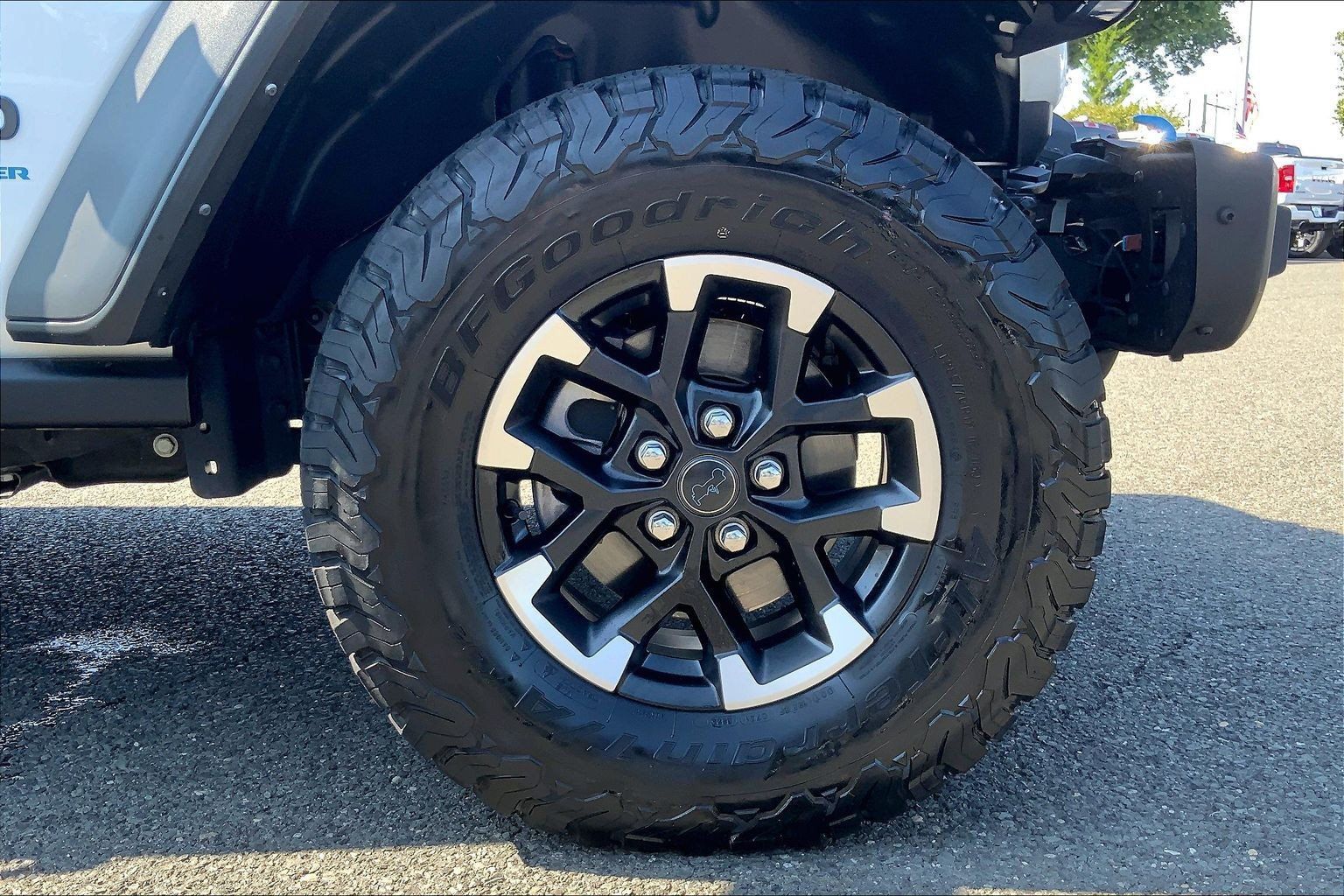 Used 2024 Jeep Wrangler Unlimited Rubicon 4xe w/ Capability Package AWD/4WD image 10