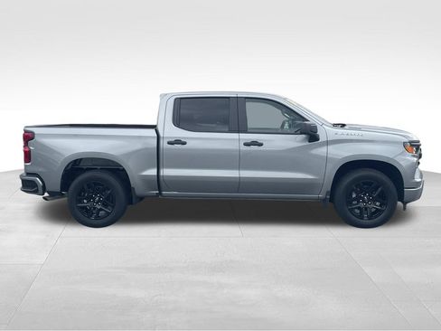 Used 2026 Chevrolet Silverado 1500 Custom RWD image 2