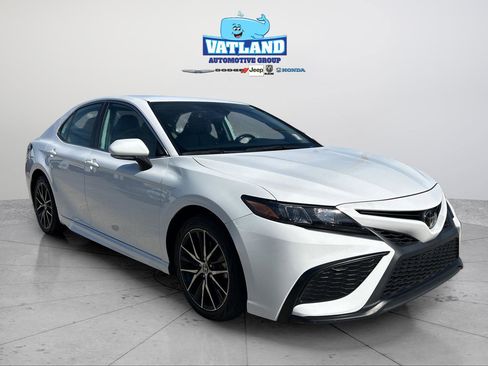 Used 2023 Toyota Camry SE image 32
