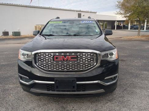 Used 2017 GMC Acadia Denali w/ Technology Package image 9