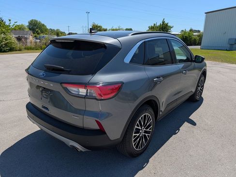 Certified 2022 Ford Escape SEL w/ Technology Package FWD image 2