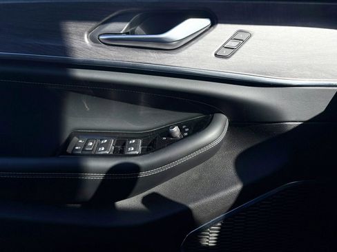 Used 2022 Jeep Grand Cherokee Overland image 10