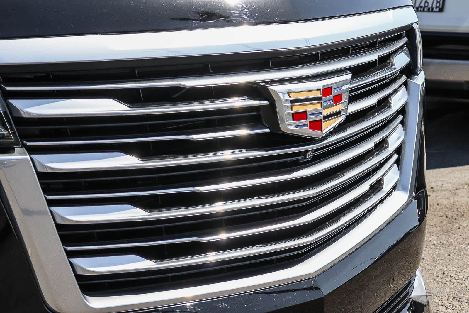 Used 2023 Cadillac Escalade ESV Premium Luxury Platinum AWD/4WD image 6