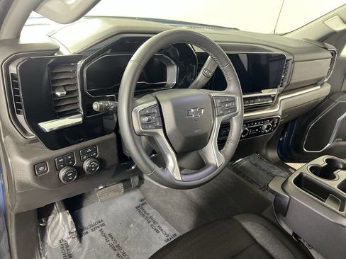 Certified 2024 Chevrolet Silverado 1500 RST w/ Z71 Off-Road Package AWD/4WD image 11