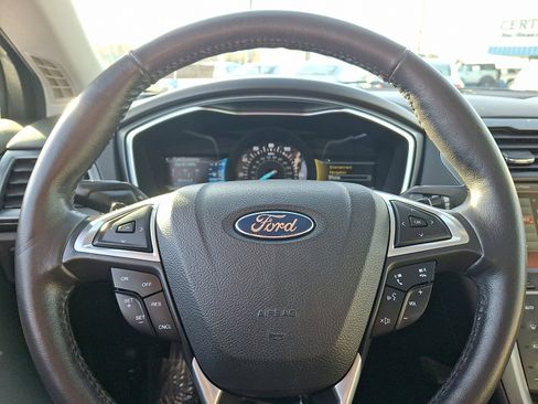 Used 2015 Ford Fusion Titanium image 19