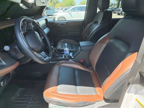 Used 2024 Ford Bronco Outer Banks AWD/4WD image 5