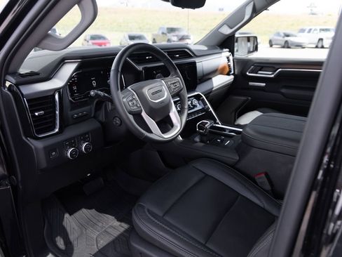 Used 2024 GMC Sierra 1500 Denali w/ Denali Reserve Package AWD/4WD image 15