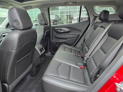Used 2022 GMC Terrain SLT w/ Infotainment Package II image 48