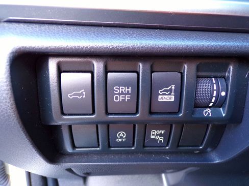 Used 2023 Subaru Forester Premium AWD/4WD image 20