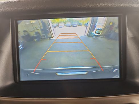 Used 2017 GMC Yukon Denali w/ Open Road Package AWD/4WD image 30