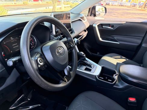 Used 2024 Toyota RAV4 XLE AWD/4WD image 16