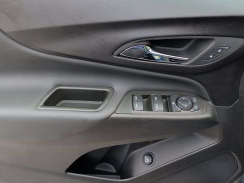 Used 2024 Chevrolet Equinox LT FWD image 25