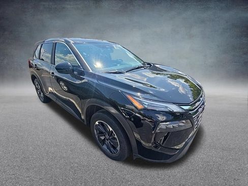 Used 2025 Nissan Rogue SV FWD image 9