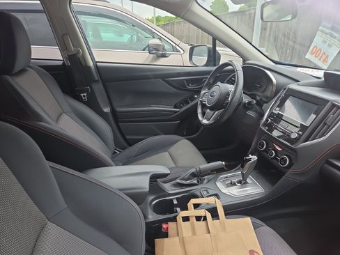 Used 2021 Subaru Crosstrek 2.0i Premium w/ Moonroof Package AWD/4WD image 8