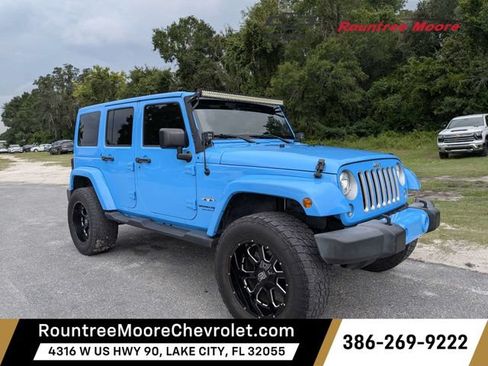 Used 2018 Jeep Wrangler Unlimited Sahara w/ Connectivity Group AWD/4WD image 1