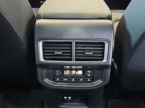 New 2026 Volkswagen Atlas SEL Premium R-Line AWD/4WD image 18