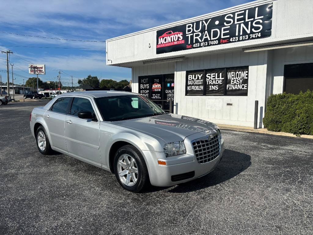Used 2006 Chrysler 300 RWD image 2
