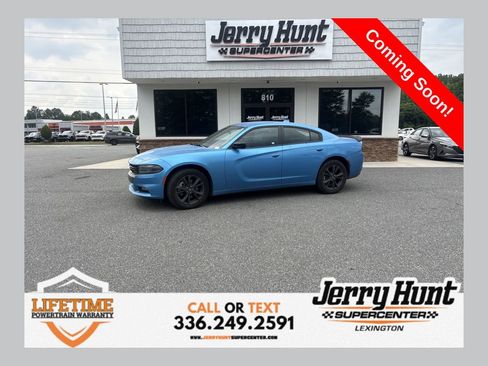 Used 2023 Dodge Charger SXT w/ Blacktop Package AWD/4WD image 1