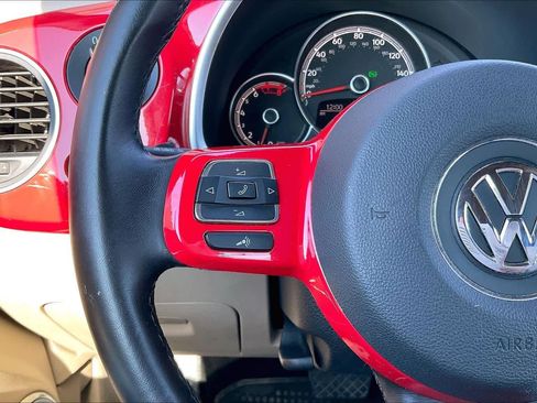 Used 2019 Volkswagen Beetle 2.0T S image 23