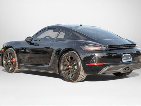 Used 2021 Porsche 718 Cayman w/ Premium Package RWD image 8