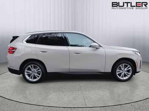 Used 2025 BMW X3 xDrive30i w/ Convenience Package image 8