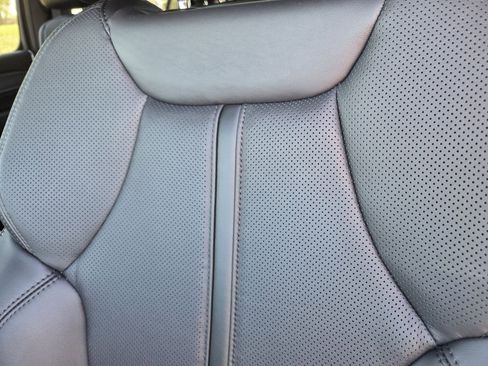 New 2026 Jeep Grand Wagoneer L Limited w/ Premium Group II AWD/4WD image 14