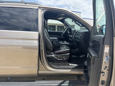 Used 2019 Ford Expedition Max Limited w/ Equipment Group 303A AWD/4WD image 14