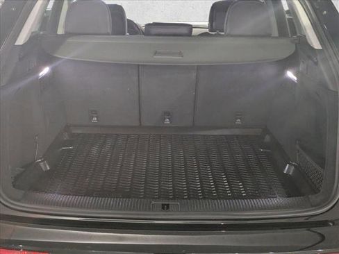 Certified 2023 Audi Q5 2.0T Prestige w/ Prestige Package image 6