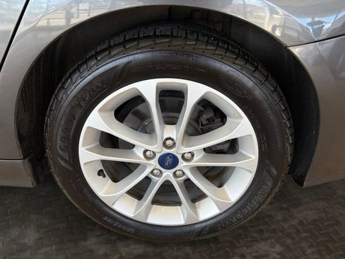 Used 2019 Ford Fusion SE FWD image 68