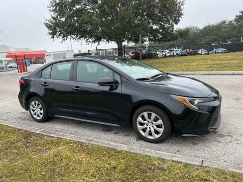 Used 2023 Toyota Corolla LE image 7