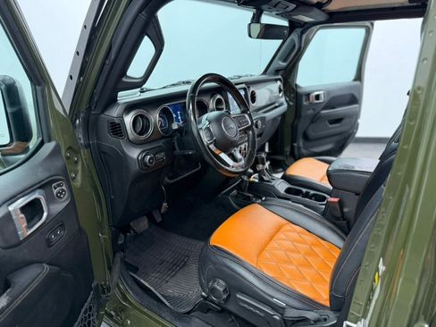 Used 2021 Jeep Wrangler Unlimited Sahara w/ Uconnect 4C Nav & Sound Group AWD/4WD image 39